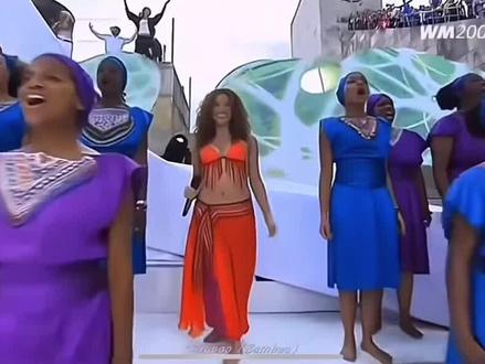 2006年世界杯主题曲 《The Time Of our Lives(生命之巅》
- 夏奇拉Shakira激情现场版
#世界杯#世界杯主题曲#音乐