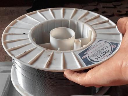 二氧化碳保护焊与焊条电弧焊的一些区别#电焊 #二保焊 #知识分享 #焊接 @DOU+小助手