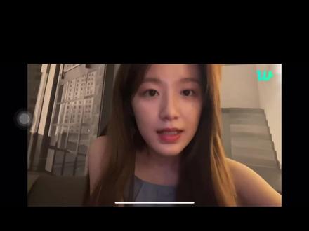 叶舒华直播讲看《关于我和鬼变成家人的那件事》後的心得
感觉刷中文越来越卡了😂
#叶舒华 #gidle #女娃