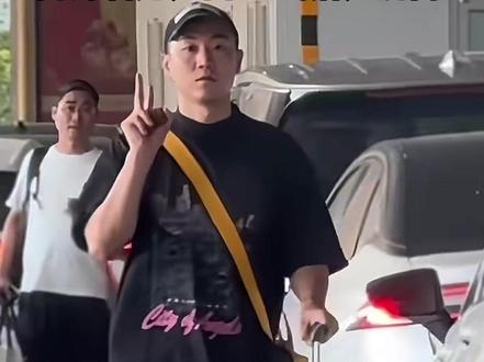 归化内援了高子 #高诗岩 #cba #山东男篮