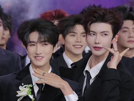 #演出现场回忆杀 #王林 #以太 哈哈,以王情深组合来啰来啰🥳@王林🍃·银河系001 @以太⚡·银河系A