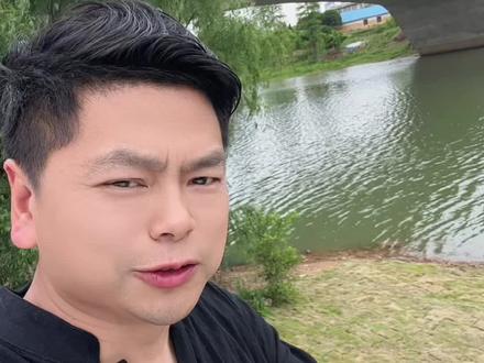 鄂城月河桥的赛龙舟值得期待#上热门话题🔥🔥🔥龙舟 #中国龙舟文化 #传统龙舟 #龙舟比赛 #寻美鄂州