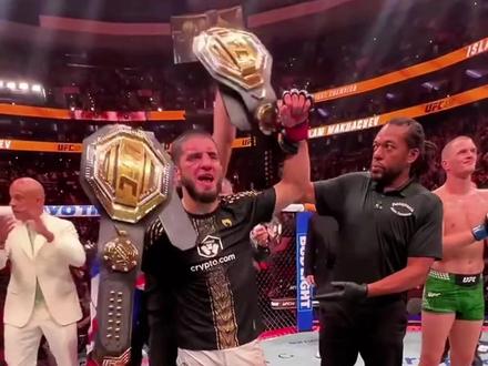 宋亚东家门口迎强敌!UFC 上海站 8 月 29 日开打
2026UFC 格斗之夜上海站,8 月 29 日周六 15:00,上海浦发银行东方体育中心震撼开打!头条主赛宋亚东迎战雏量级强敌努曼格莫多夫,世界排名前五的关键战在家门口打响。闫晓楠坐镇主场对阵巴西黑马戈麦斯,女子草量级排名战含金量十足。
#UFC #宋亚东 #闫晓楠 #UFC格斗之夜 #上海