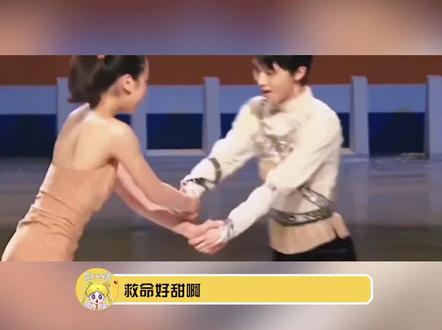 #羽生结弦浅田真央 好唯美的画面啊,真正热爱冰的人,在冰上自由飞舞