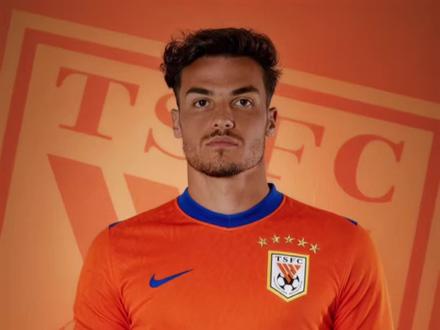 大鱼来了!佩德罗•阿尔瓦罗,身价200万欧!#山东泰山队 #山东泰山队第五外援基本锁定 #阿尔瓦罗将加盟泰山