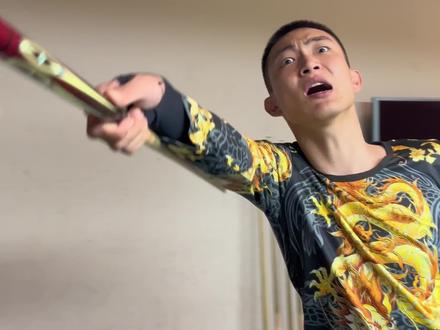 哪有叛乱哪里就有我#迷惑行为大赏 #精神小伙 #一人分饰多角