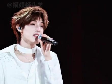 张泽禹 这个主唱大人发力了#张泽禹 #翻唱 #两三句 #主唱 #张泽禹车库翻唱两三句