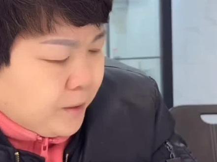 这一家子真是不理智 不冷静 爸爸妈妈认亲现场还说永远不分开了 结果是这样网暴亲生儿子的 三观 格局 真的让人意难平