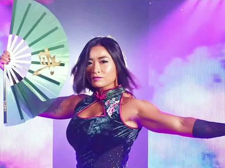 WWE中国第一人,李霞!太狠了#WWE #摔跤 #体育精神 #中国力量 #冠军 @DOU+上热门