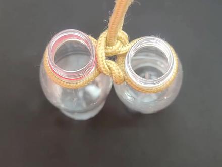 古老的技术结晶,最老式的双瓶结 #绳结 #生活小妙招 #提瓶结