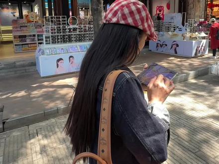 一个小时左右,完成了一个豆荚娃娃,
好好看啊
原来自己做的东西真的很有成就感
#大豆荚上户口 #豆荚娃娃 #手工diy #手工制作 #云南大豆荚