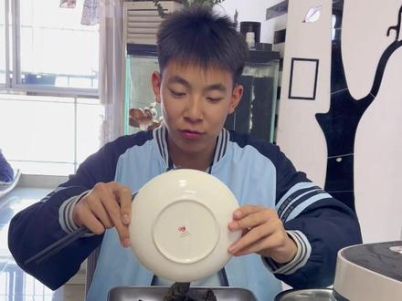 看看初中生一顿只吃半只白切鸡够不够#假蒌叶包肉 #看看初中生的饭量都吃些什么 #又是母慈子孝的一天 @豆包是只猫 自己投喂自己