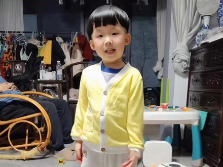 谁点的鲨鱼舞,来认领咯#鲨鱼舞 #郭富城 #萌娃跳舞 #萌娃 #骗你生儿子