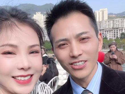 生日快乐 感谢各位大咖们给我的生日祝福!谢谢大家!感恩索图大舞台让大家认识我,也让我认识了那么多的直播前辈!感恩感谢!#索图 #抖音推广 #小夫妻的幸福生活