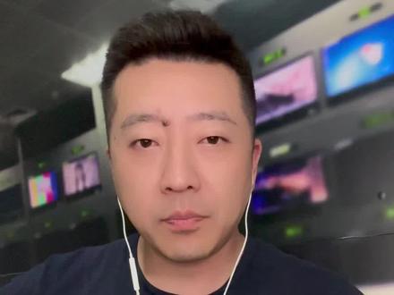 开车上路途遇暴雨,这份暴雨避险自救指南请收好!#暴雨洪灾来袭如何应对 #逃生 #暴雨 #洪灾#大v说
