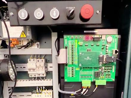 默纳克安全回路怎么查