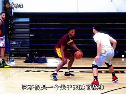 “加兰”他被骂是季后赛软脚虾,却没人知道他是咬碎牙关在战斗! #加兰#骑士@抖音小助手