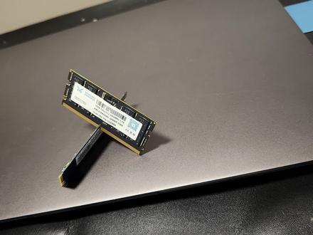 联想小新Pro16 2022升级内存与固态硬盘 此拆机教程以仔细与清晰易懂的角度拍摄给拆机小白,一起按步骤来提升电脑性能!关注我,告诉我你的笔电型号, 我来帮你让他重获新生。主页有笔记本电脑/台式机拆机教学、测评、知识分享的合集。关注我,告诉我们想要了解电脑性能提升的问题。
【酷寒怪兽Kooling Monster】
我们的愿景是让每个人都能有最舒适的电脑体验。我们希望在DIY电脑维修技能的普及下,让每个人都能以极低的成本实现电脑性能的大幅提升。
【声明】
该视频仅提供资讯分享,不会赔偿任何因操作所导致的损害
#固态硬盘 ,#内存条 ,#拆机视频 ,#联想 #联想小新