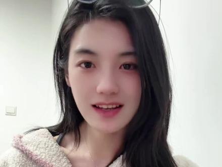 要是去年有人告诉我有首发权益,我也不会亏了😭
#新一代su7 #新一代su7发布会 #小米发布会