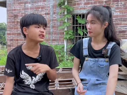 我看你是想骗我来你家割稻谷拔花生的🌚@狗振小老弟 @大姐! #记录真实生活