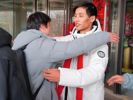 愿高洋与云鹏,友谊长存,双向奔赴,一路坦途,岁岁相伴!#张云鹏 #高洋 @沈华柏(张云鹏) @荷兰高🌷洋