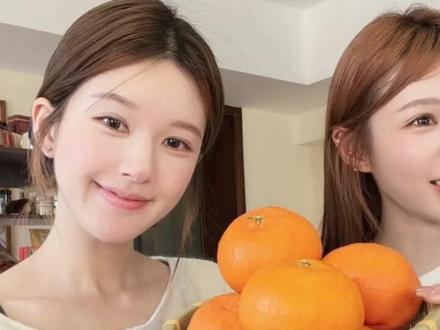 “娘娘~您选的果子来了~”差点以为进错频道了哈哈哈哈哈
这段超可爱的啊!!谁懂啊#赵露思 #赵露思直播 #萌物 #可爱 #助农行动