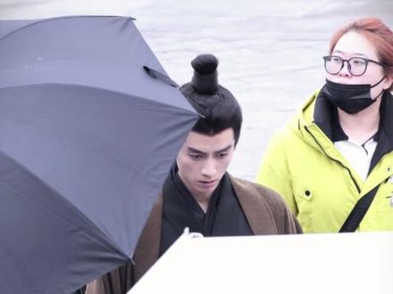 素袍难掩龙章凤姿
#陈晓 #嬴政 #秦谜