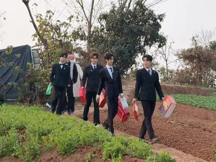 全网统一男友:不爱拍照、不会哄人 #拍照 #哄人 #女友