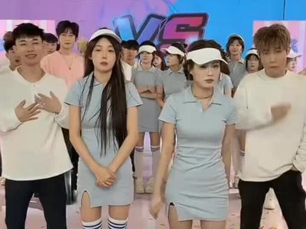 哈哈哈@李启萌・博雅🧸 @万66 @赵辰宇