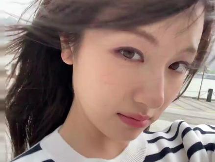 #李兰迪怎么比人机还人机 等不到你雪月风花