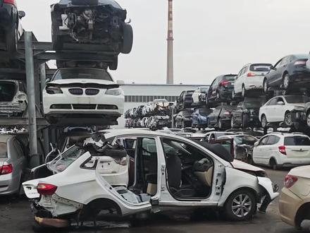 切割钣金看汽车结构强度 江淮和悦#汽车安全 #汽车钣金喷漆 #汽车钣金 #江淮 #汽配城 @抖音小助手 @DOU+小助手 @旭来(泰安)传媒科技有限公司