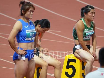 小孩姐未来可期!#陈妤颉 #跑步 #百米 #体育