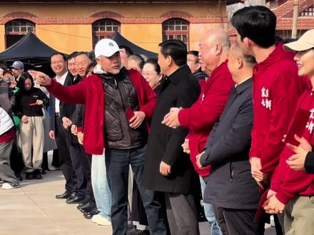 家有七郎在潍坊开机仪式#拍摄现场 #家有七郎 #井柏然 #高圆圆 #陈宝国