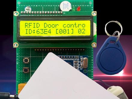 【00042B】基于51单片机RFID门禁系统实物演示视频,可以通过RC522读卡器读取卡信息进行开锁控制电机,板子上能够实现对卡存储和删除,卡信息会记录在AT24C02存储芯片中保存。所以操作信息通过LCD1602液晶显示屏实时更新显示。#51单片机编程 #51单片机毕设 #51单片机 #单片机定制开发 #单片机实物