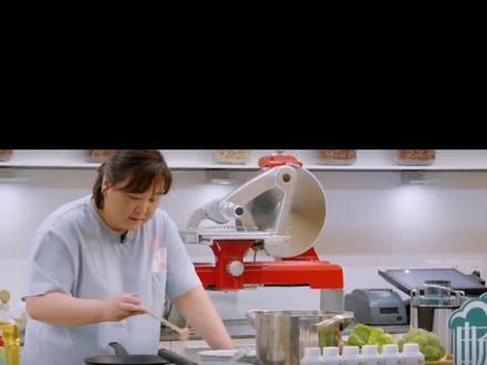 #青春环游记2 贾玲,鞠婧祎,吉娜pk厨艺