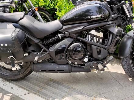 1分钟速评摩托,川崎小火神650,做工一般,但又没得选!