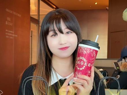 霸王茶姬桂馥兰香升级之后更香了,真的可以闭眼冲。 #桂馥兰香更香了、#霸王茶姬桂馥兰香、#本花真味茶香自然 #霸王茶姬黑龙江