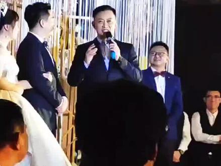 近日,影视演员“古装王子”黄海冰回到永安参加外甥的婚礼,他对永安这个第二故乡有着满满回忆!@DOU+小助手