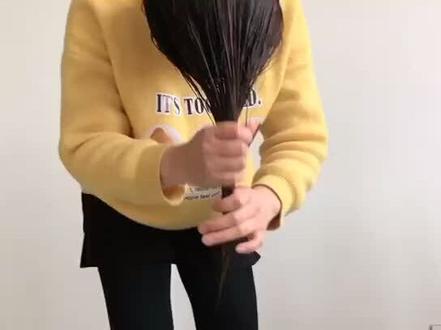 在家洗完头,你可以自己包毛巾了。#发型 #武当山