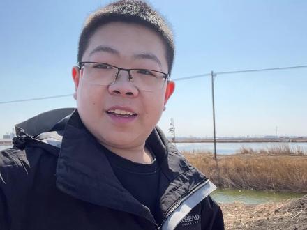 臭味飘百里的死鱼能吃?东北开春独特美食,捞200斤特殊处理