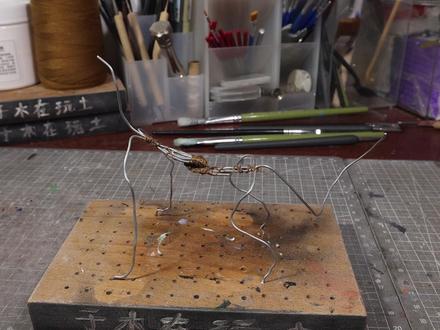 随手在杂物箱里捏个麒麟 #手工 #diy #模型制作 #神话传说 #超轻粘土 #神兽