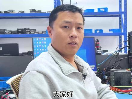 硬盘突然断电原来磁头停在了这 粉丝联想1T移动硬盘里面是东芝1T的接错电压导致电路板和磁头双损坏拆开硬盘磁头停在了盘片上从检测到拆盘全过程#数据恢复 #科技狠活 #科技数码 #机械硬盘 #硬盘维修