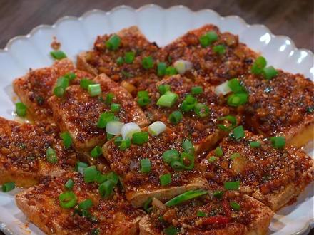空气炸锅烤铁板豆腐,香辣入味,外焦里嫩,学会再也不用出去吃了#空气炸锅美食 #烤豆腐 #空气炸锅食谱