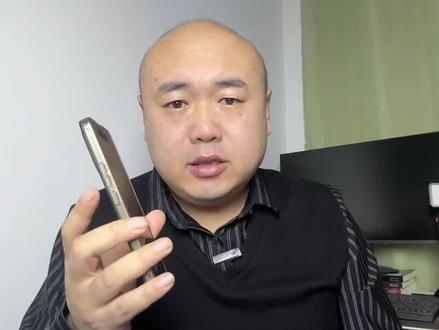 #涨知识 #知识科普 #手机使用技巧 #荣耀手机 #教你一招 荣耀手机快速亮屏不要再按电源键