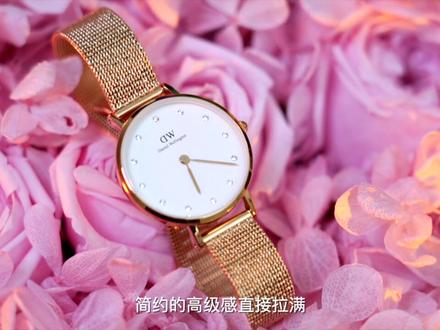 玫瑰象征的爱情,时间则代表着永恒。520送给她不会让你失望。#DW手表 #520