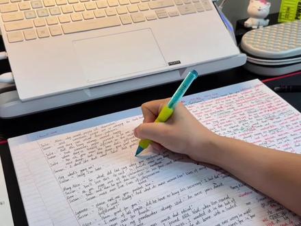 《评论回复》-薄脆本使用tips-博主在写什么?
#studyaccount #薄脆本 #活页本 #绝望主妇 #自学英语