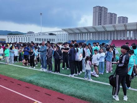 2025年宁德市少年儿童田径锦标赛暨15届中小学生田径运动会圆满闭幕(记者:薛榆航 张泰)#屏里屏外看屏南 #屏南新闻 #田径 #运动会 #中小学生