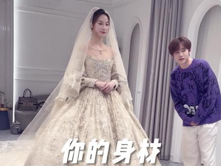 鲨鱼裤怎么搭配好看图片 9d5926b407c2ae177d768371fc6dacc3~tplv-dy-resize-origshort-autoq-75:330.jpeg?x-expires=1988316000&x-signature=HCTPaLaUA3Stj9%2FT6k5u0EO5oCI%3D&from=3213915784&s=PackSourceEnum_AWEME_DETAIL&se=false&sc=cover&biz_tag=pcweb_cover&l=021672957456976fdbddc0100ff2f010a7099d300000042b5d29f