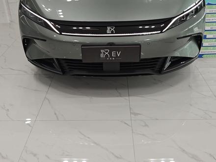 到店实拍汉 EV 闪充版,核心升级点全维度解析 #汉EV