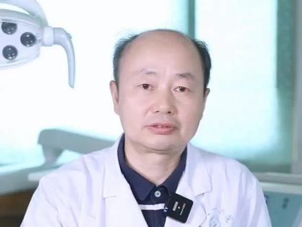 种植牙也会失败?出现什么症状算是失败,这个视频告诉你
#镶牙 #口腔健康 #种植牙 #缺牙